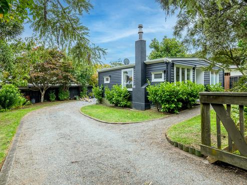 8A Winara Avenue, Waikanae