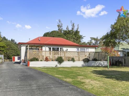 7 Gibbs Crescent, Wainuiomata