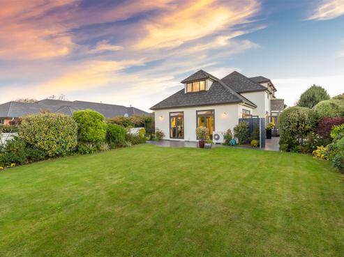 4 Glencullen Drive, Casebrook