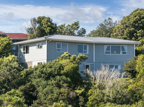 213 Helston Road, Paparangi