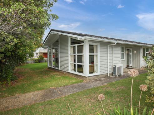 109 Centennial Avenue, Thames