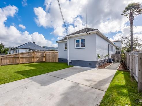 21B Hall Crescent, Epuni