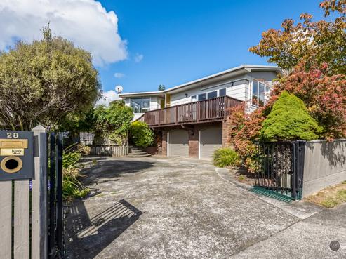28 Clapham Grove, Stokes Valley