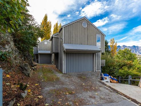 12A Maxwell Place, Queenstown Central