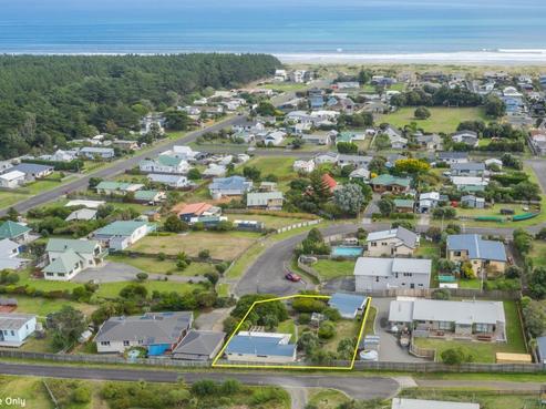 26 Arataki Grove, Waitarere Beach