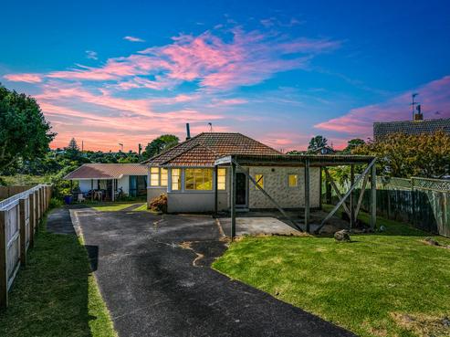 48 Philomel Crescent, Bayswater