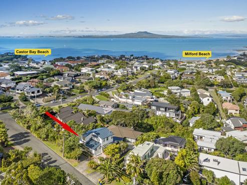 2 Parr Terrace, Castor Bay