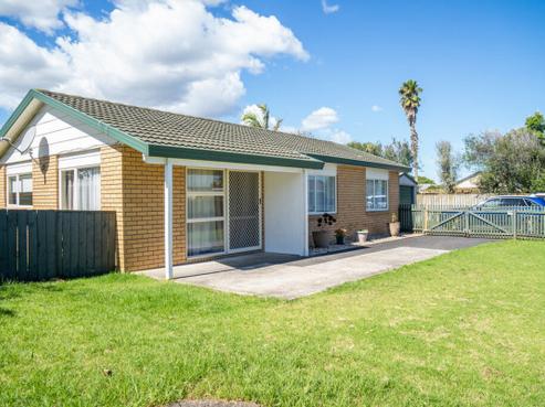 11A Bill Phillip Place, Clendon Park