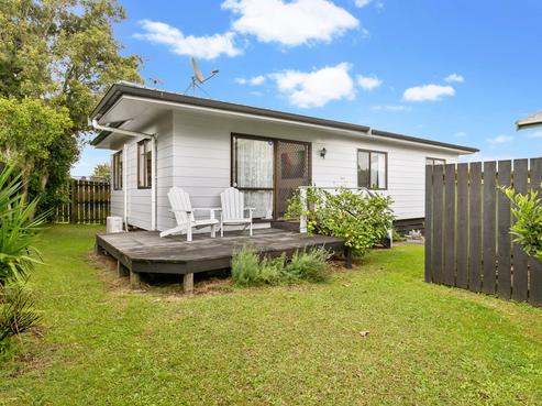 2/34 Saint Leonards Road, Kelston