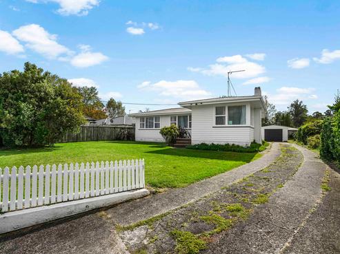 99 Bruce Avenue, Glenview