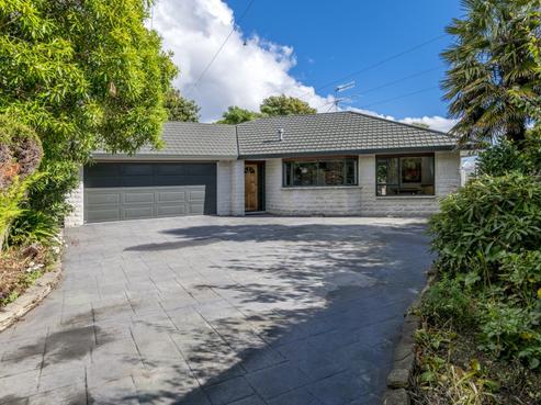 11 Hurworth Grove, Waikanae