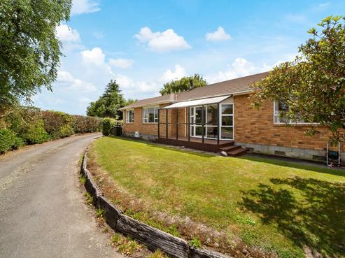 61 Warwick Road, Stratford