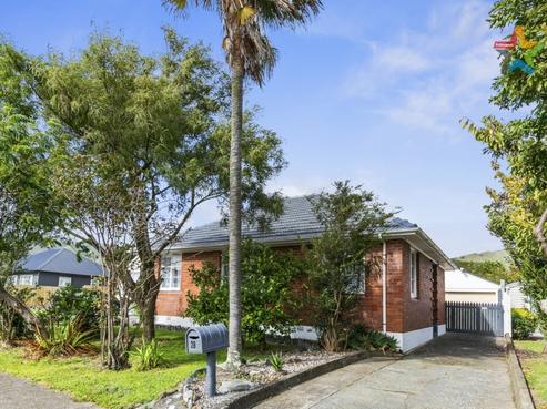 28 Hewer Crescent, Naenae