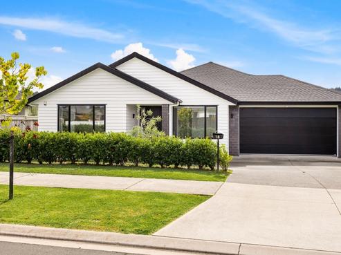 18 Korako Drive, Kumeu