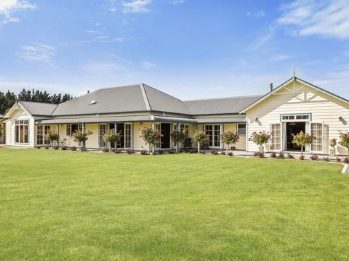 297 No 1 Line, Featherston