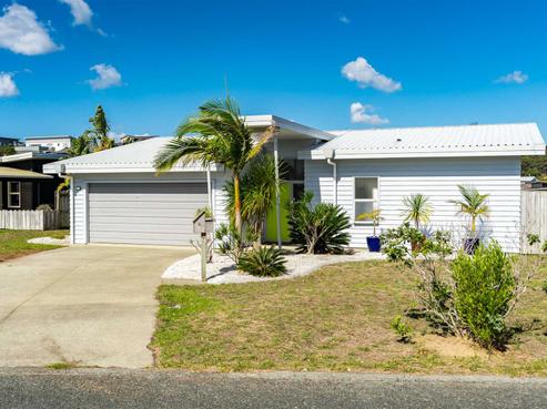 8 Spinifex Road, Mangawhai Heads