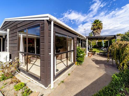 15 Mckeefry Avenue, Greenmeadows