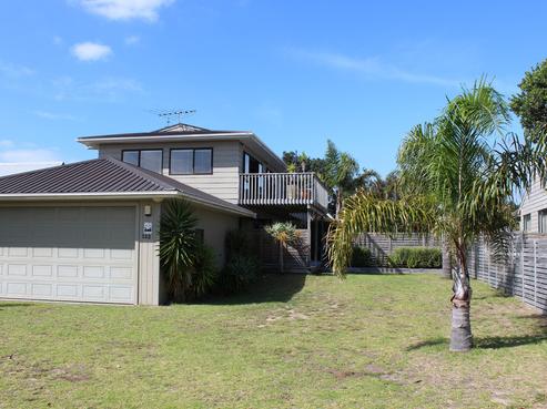 122 Waimaire Avenue, Matarangi
