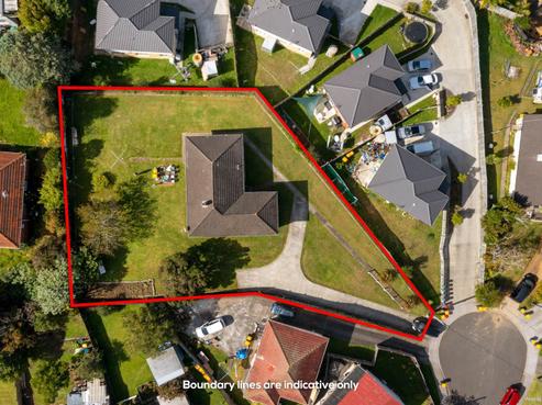 12 Castaing Crescent, Te Atatu South