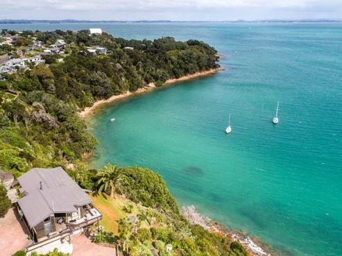 93 Donald Bruce Road, Surfdale