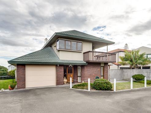 31B The Esplanade, Westshore