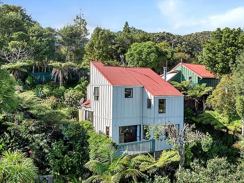 44 Punga Grove Avenue, Riverside