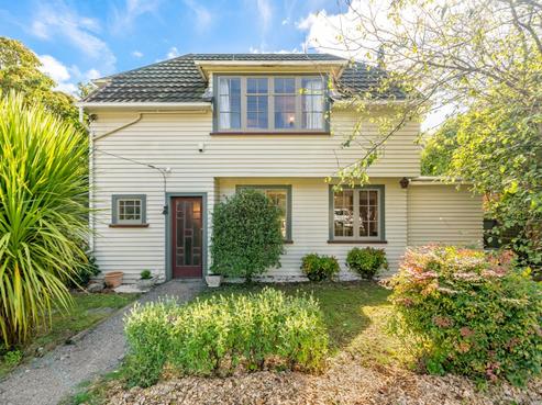 8 Black Beech Street, Birchville