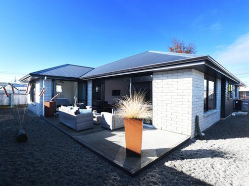 52 Home Street, Winton