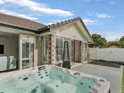 4 Pohutukawa Place, Karaka