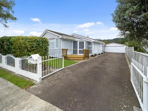 5 Kawatiri Grove, Wainuiomata