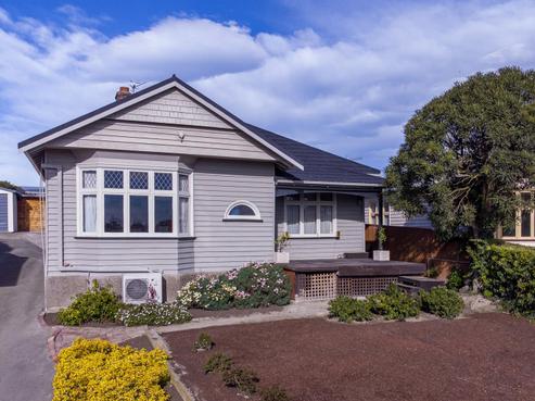 14 Clifton Terrace, West End