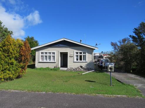 8 Stewart Street, Waimangaroa