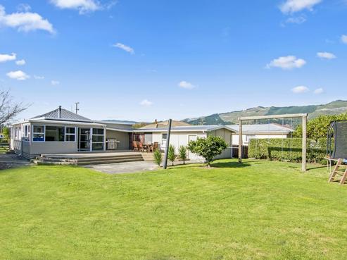 22 White Road, Hope