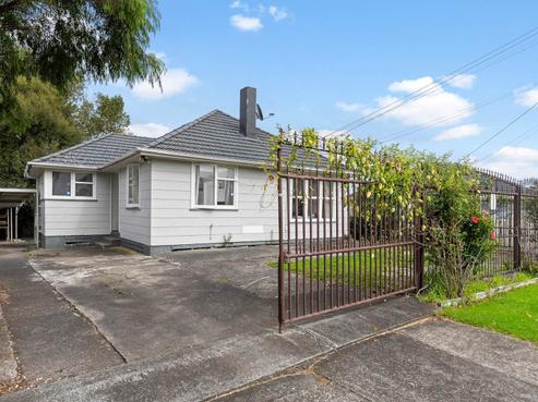11 Nola Crescent, Otara