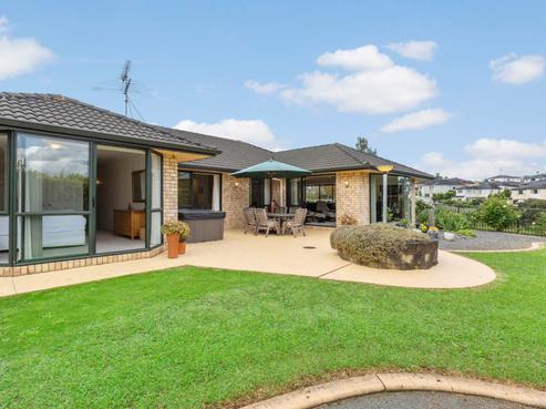 31 Hugh Green Drive, Pinehill