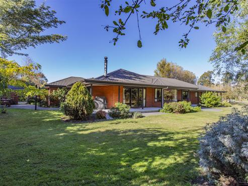 285 Woodend Beach Road, Woodend