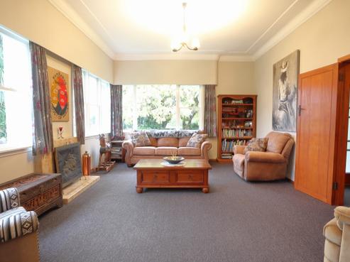 25 Warwick Road, Stratford