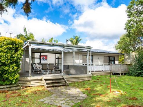 38 Redlands Grove, Swanson
