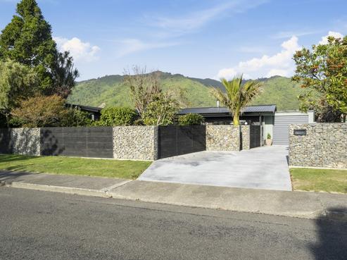 5 Belvedere Avenue, Waikanae