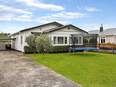69 Harris Street, Pukekohe