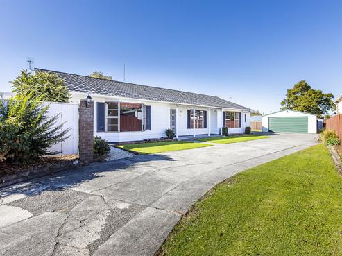 65 Terry Crescent, Milson