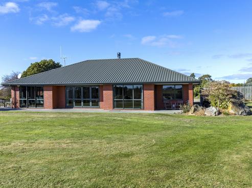 322 Fairview Road, Fairview