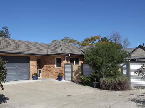 911A Churchill Street, Akina