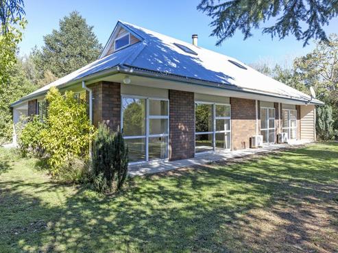 98 Beggs Road, Elgin