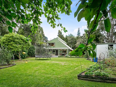 13 Victory Road, Laingholm
