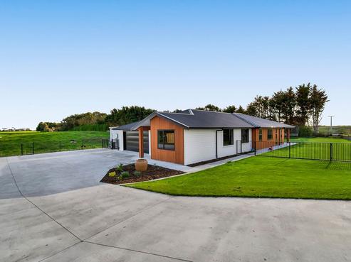 228 Ohangai Road, Hawera