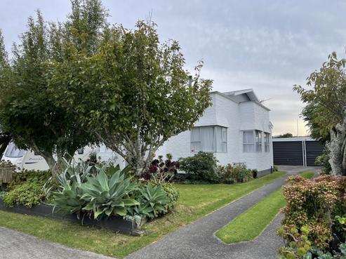 64 Browne Street, Waitara