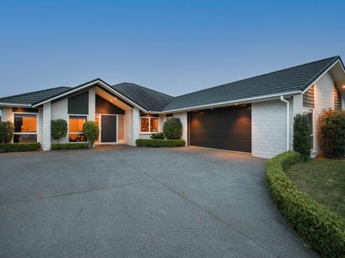 42 Roy Hilton Drive, Flagstaff