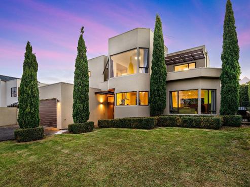 61 Marina View Drive, West Harbour