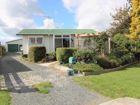 8 Oxford Street, Tirau